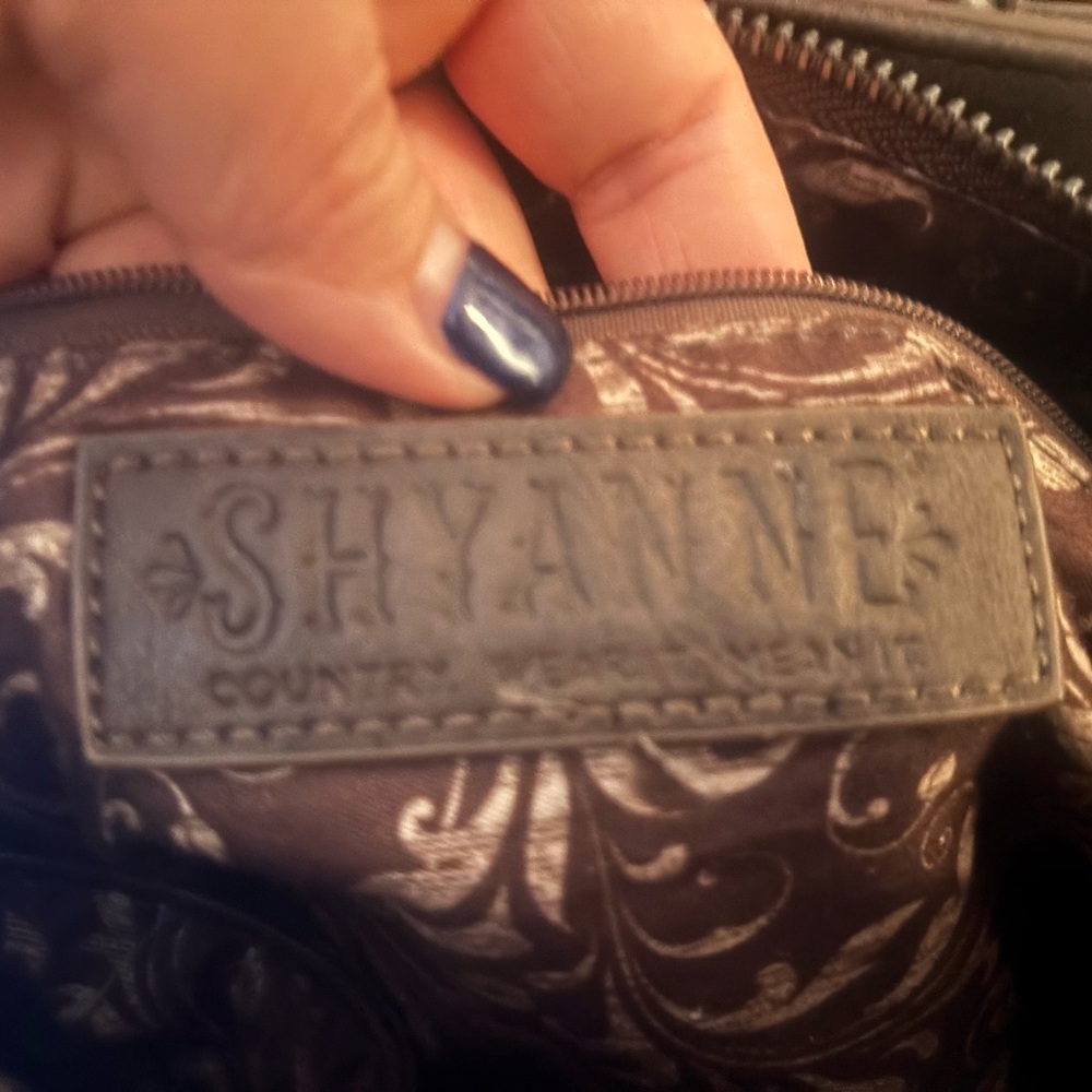 Shyanne Brown and Leopard Print Shoulder Bag - Picture 2 of 2
